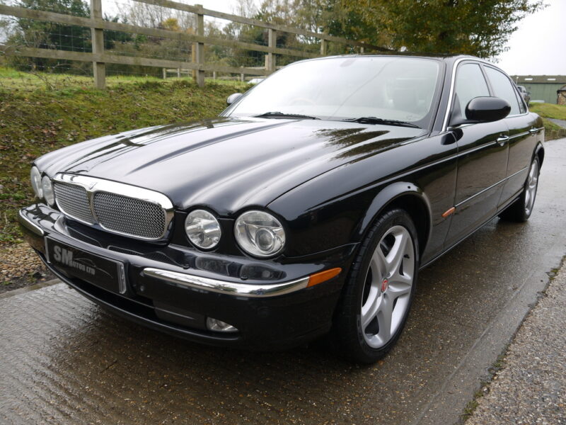 Jaguar Super V8 LWB X350