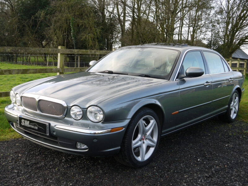 Jaguar-XJ-X350-Super-V8-Auto